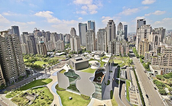 台中商用不動產,今年第1季總交易金額達128億元,創歷年新高紀錄。記者宋健生/攝影