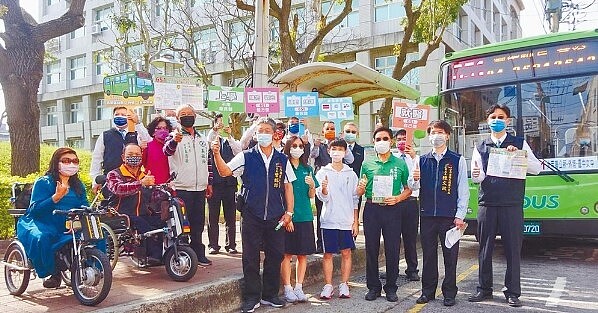 台中市新路線651公車將於23日通車,6點前班次就增為六班,讓甲安埔市民通勤更方便。圖/市議員吳敏濟提供