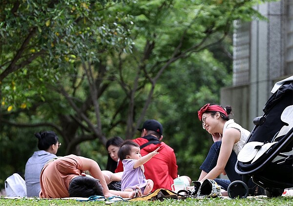 好天氣將在周二起,隨著鋒面接近出現變化。記者侯永全/攝影