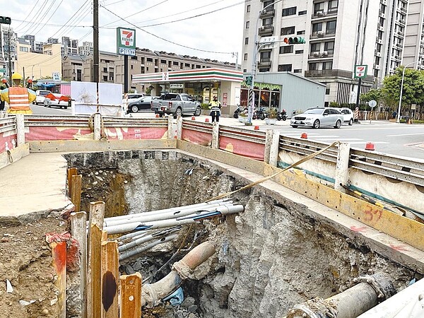 桃園市八德區廣興路（中正路至新興路）雨水下水道工程獲營建署前瞻計畫補助，日前完工啟用。圖為施工照。（桃園市政府提供／陳夢茹桃園傳真）