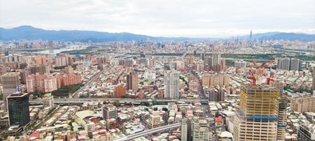 新北市通過《新北市房屋稅徵收率自治條例》草案,囤房稅最高3.6%。(葉德正攝)