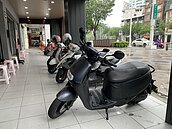 廢棄車長期霸占車位　高市移置量六都倒數　允檢討