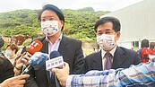 脫口罩合影確診員警　林右昌居家隔離3天