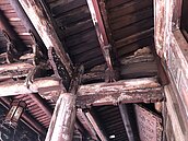 連日雨！古蹟鹿港龍山寺木建築疑遭水滲透　書法家痛心