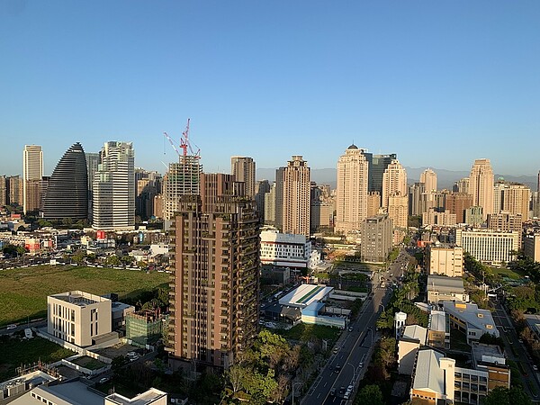 近日東部近海發生規模6.6地震,為今年以來最強震,SS鋼構建築搭配特殊制震工法成為討論焦點。圖/業者提供