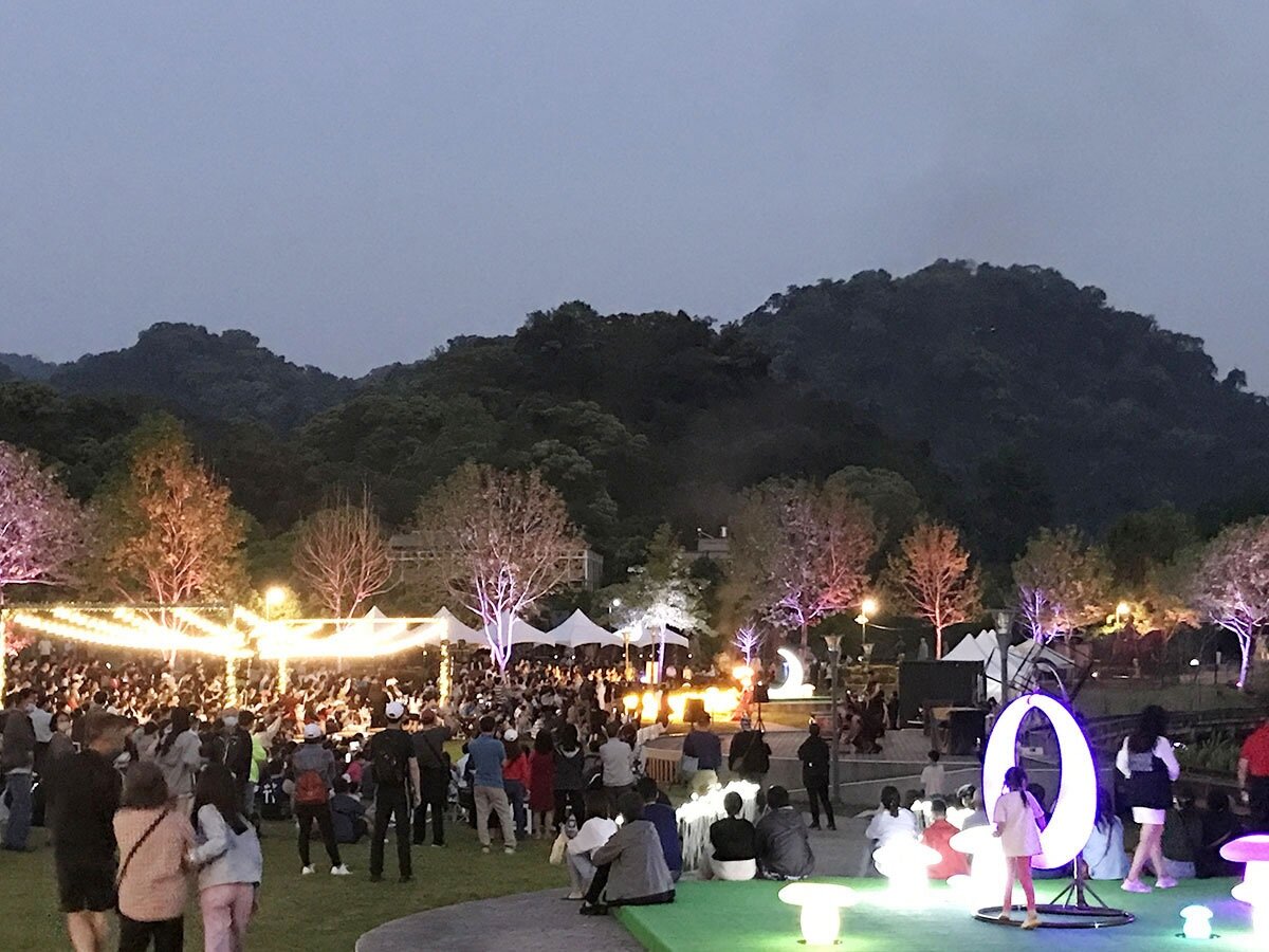 桃園市府推動夜遊慈湖水岸光影秀等夜遊景點活動，吸引夜遊人口。記者曾增勳／攝影 