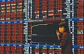 台股清明前賣壓　萬七到季線間震盪
