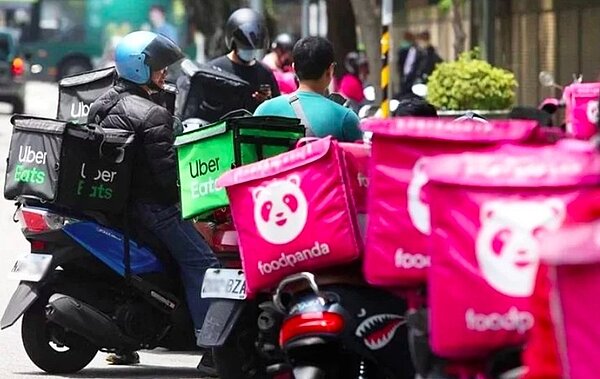 高雄市政府率先擬訂「高雄市外送平台業者管理自治條例草案」，將送議會審議。聯合報系資料照