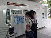 中市圖首推智慧自助借還書　赴北展出廣受好評