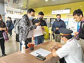 台鐵復興號列車今退場　紀念套票秒殺