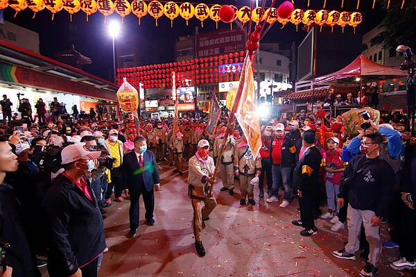大甲媽祖遶境進香今年規定所有參與者都須接種3劑疫苗才可參加。圖/取自大甲鎮瀾宮