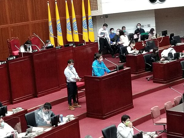 社子島也有30多處宮廟,區段徵收後的拆遷安置?目前規畫有坤天亭、威靈廟、玄安宮原地保留,民政局長藍世聰表示,其他宮廟還是會看規模大小,如果沒有土地所有權,也會協助安置在公園。記者林麗玉/攝影