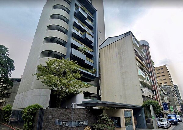 大安區潮州街靜巷豪宅「泰然璞真」。圖/翻攝自GoogleMaps