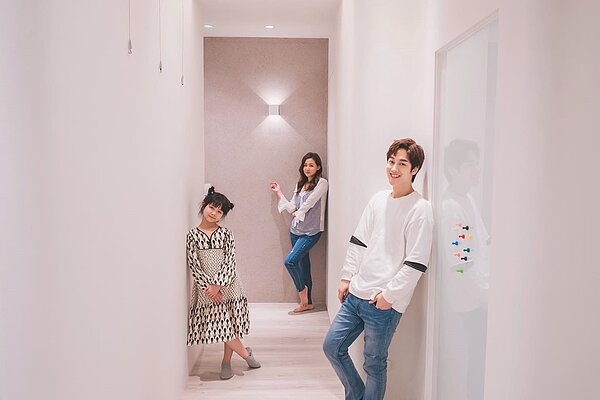 「那對夫妻」新居落成。圖／取自Nico品筠&Kim京燁 【那對夫妻】臉書 