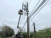 台南掃墓車流多　台電施工停電影響交通惹民怨