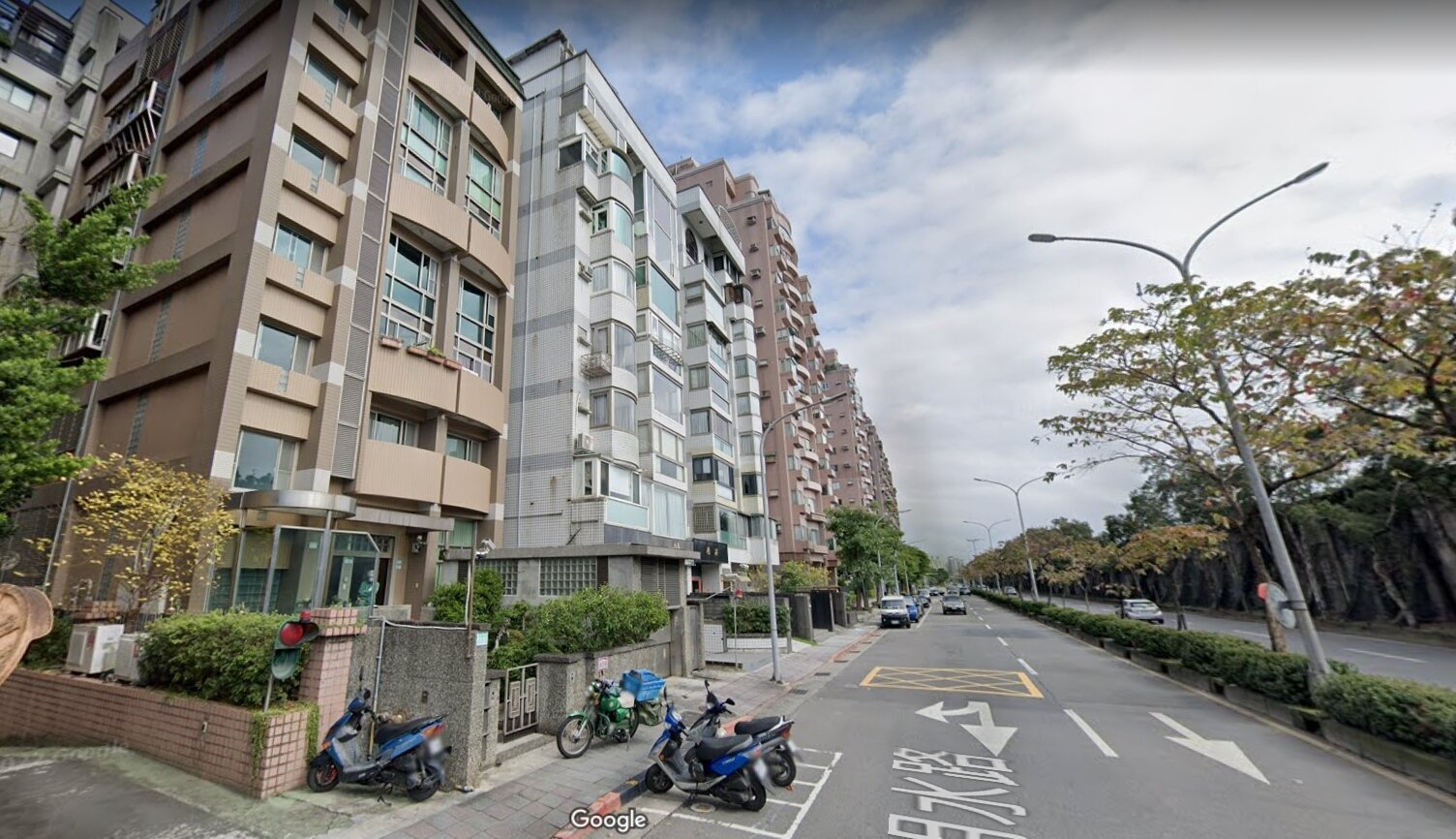 大直房市交易急凍,就連過往成交量最多的「明水路」,2022年至今僅有一筆成交資料。圖/截自Google Maps