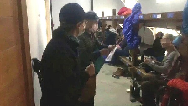 雪霸國家公園管理處4月起要加強入園查核工作,對無故放鴿子山友祭出停權半年處分。圖/雪霸國家公園管理處提供