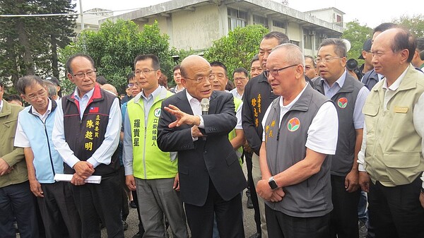 行政院長蘇貞昌2019年11月曾到苗栗視察國道1號增設造橋交流道案。圖／聯合報資料照片