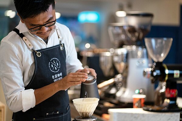 每天都應該喝杯咖啡。