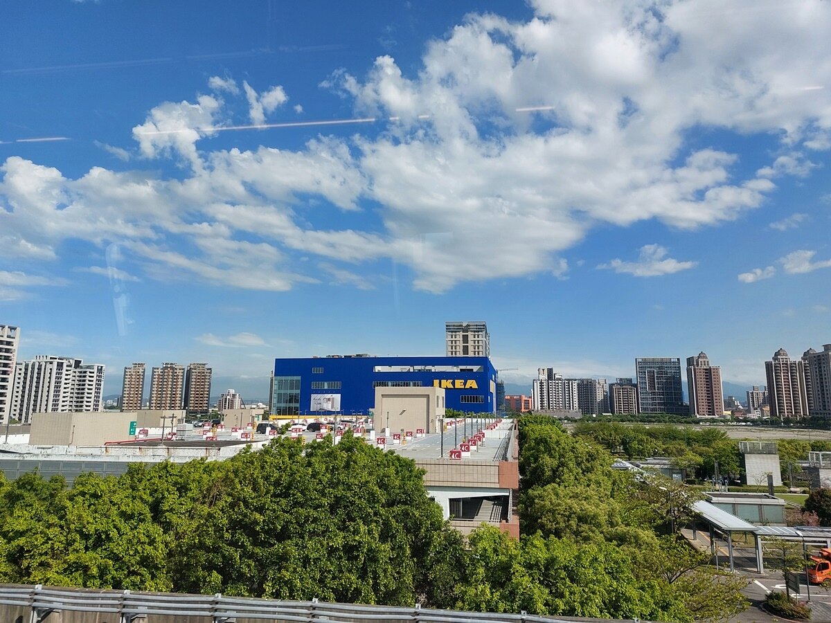 在房地合一稅的重稅閉鎖期拉長下,牽動青埔房市不小變化,不少中古屋、新古屋主為了避開交易獲利重稅,多傾向先不賣,寧願先將房子出租。圖/好房網News記者林和謙/攝