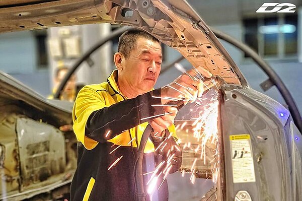 廖老大日前公開600坪豪宅。圖/擷取自《賽車教父-廖老大》粉專