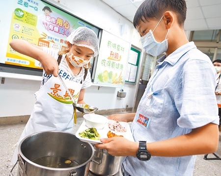 台北市小學營養午餐。（本報資料照片）