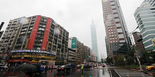 北台灣房市Q1不僅房價衝高,銷售站穩2成,新竹縣市更飆破5成,惟推案量跌破2,800億大關。圖/中時電子報資料照片
