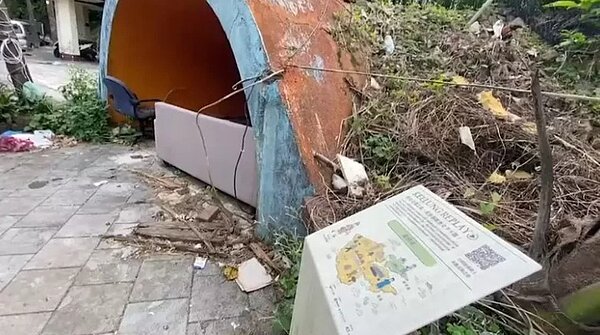 基隆歷史建築龍目井及周遭淪垃圾場,市府將維管並嚴罰。圖/基隆市府提供