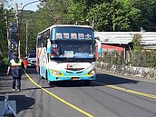 杜鵑花季高乘載管制　合歡山終於不再大塞車