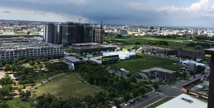 打炒房政策持續發威,今年首季六都就有17個主要行政區房市交易量衰退一成以上。圖/中時報系資料照片