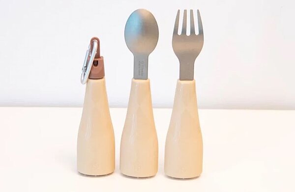 中鋼今年股東會紀念品「精緻鈦ONE戶外型環保餐具」。 圖／中鋼提供
