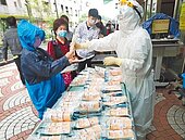 省著用　居隔居檢改10天快篩1次