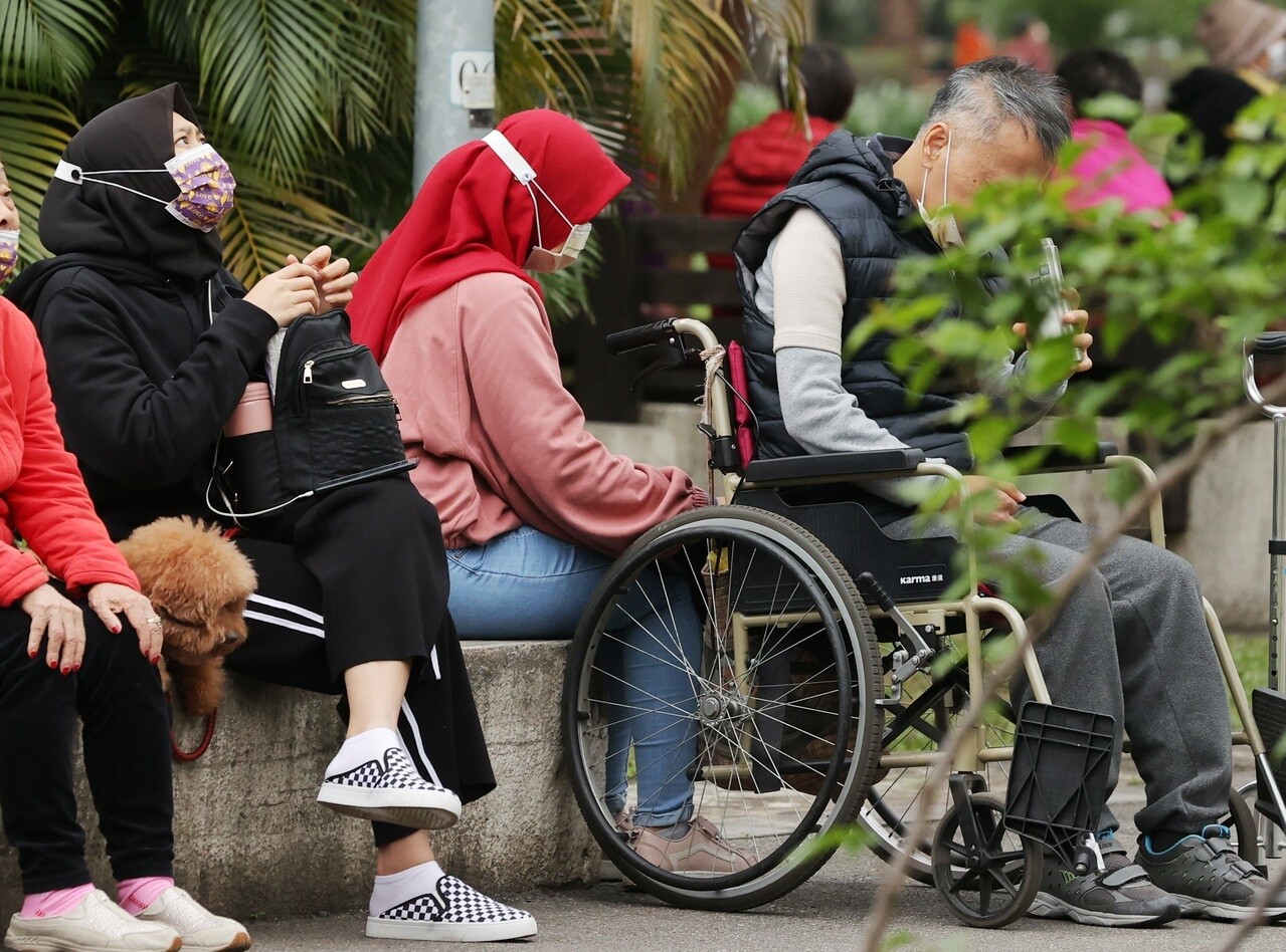 勞動部修正移工防疫指引，聘僱移工達30人以上企業，應指定防疫長及防疫管理人員。聯合報系資料照 