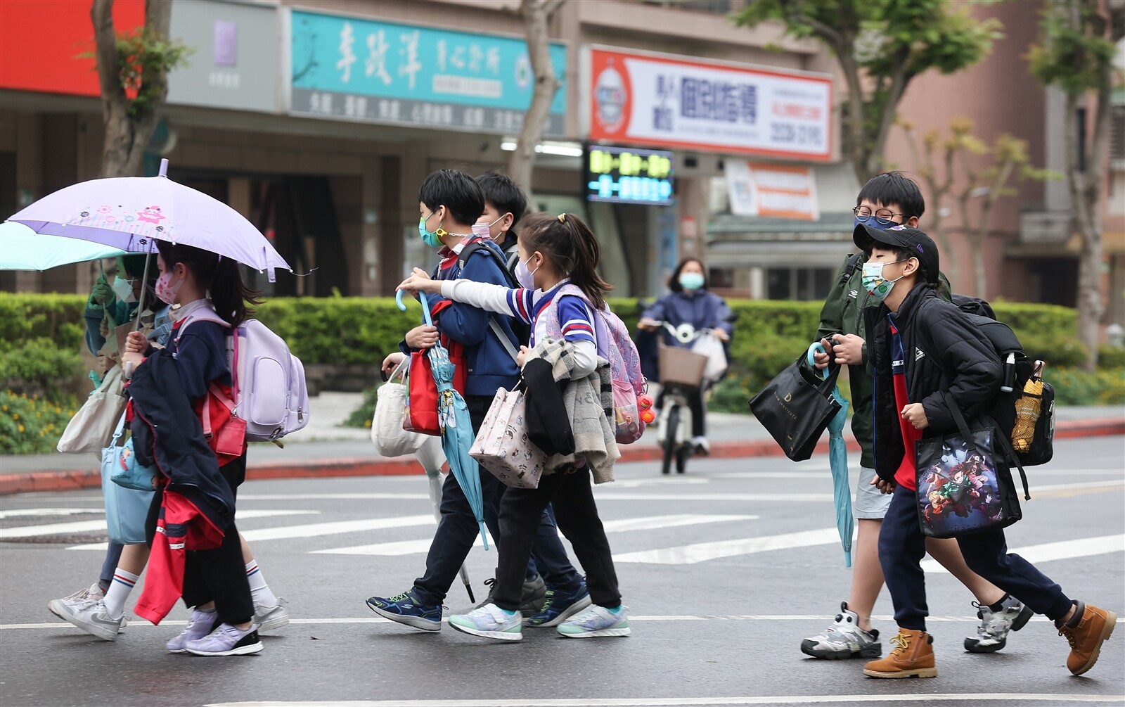 新北某國小師生108人戶外教學到蘭嶼,有學生確診,今恐包船送回台灣。圖非新聞當事人。記者余承翰/攝影