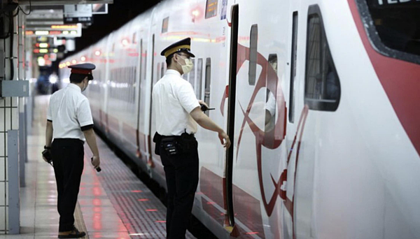 台鐵證實,五一當天確實僅剩下一人司機出勤,目前仍在溝通中,將會努力到最後一刻。圖/聯合報系資料照