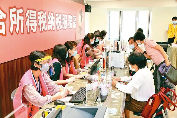 5月報稅季將至,預估今年個人綜合所得稅申報戶約653萬戶。圖/聯合報系資料照