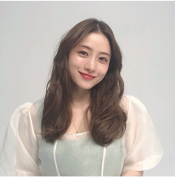 石原聰美宣布生娃。圖/摘自IG