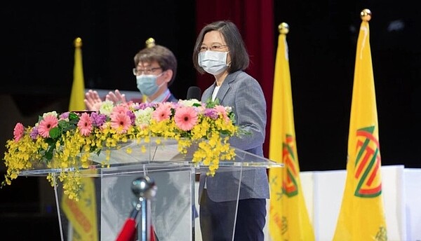 蔡英文總統今天下午出席「台北市土木技師公會第16屆第1次會員大會」。圖/總統府提供