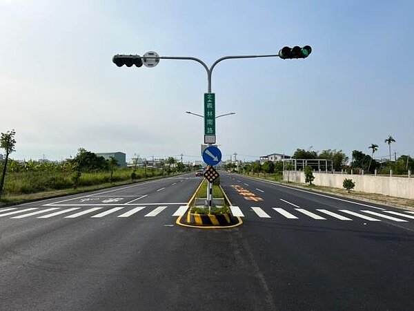 義林南路是往返當地市區到工業區,並連接台1線的重要道路。圖/台南市政府提供