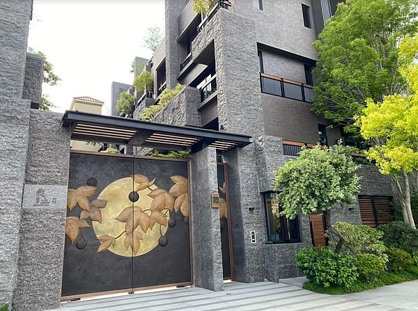 震後逼出「老宅換屋潮」?透天自住客需求曝 台中房市業者透露,透天別墅在成屋後賣更快的關鍵因素,就在於空間實景呈現,配備眼見為憑,有錢人們願意等待成品。圖/業者提供