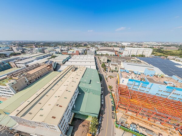 強勁的產業購地設廠需求,讓桃園工業地產交易版圖出現洗牌,桃園有許多發展成熟的重點工業區域,但近年供不應求下價格也已攀升。圖/信義全球資產