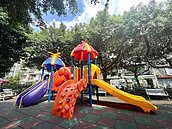 童玩趣味滿滿！「直安公園」成周邊住戶散步運動的好去處
