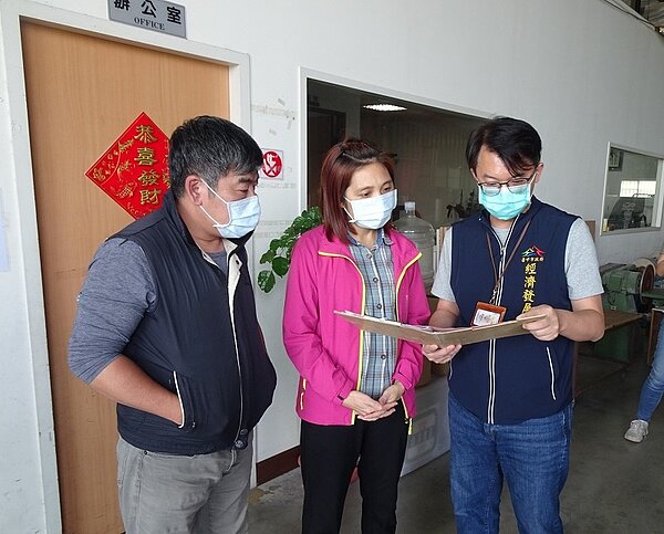 中市由工業、環保、消防、土地、建築等主管機關組成「台中市政府未登記工廠聯合加強。圖／台中市政府提供