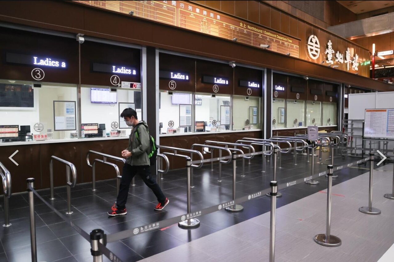 台鐵企業工會發動不加班行動,造成台鐵表定列車全停駛。記者葉信箓/攝影