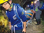 玉山大峭壁山友疑中風　救援抵達已死亡