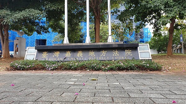 張男涉嫌發布不實確診訊息,涉犯散播有關嚴重特殊傳染性肺炎流行疫情的不實訊息罪。圖/聯合報系資料照片