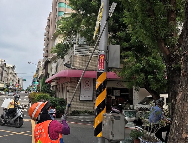 近年房市熱絡，不動產銷售廣告違規情形頻傳。圖／台南市政府提供