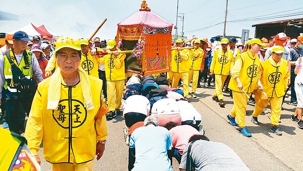 白沙屯媽進香將於20日凌晨出發，截至昨天報名香客達7.7萬人。圖／聯合報資料照片