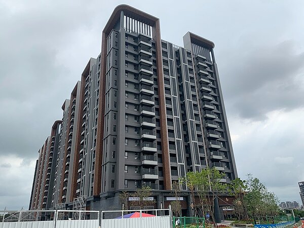 「遠距客變」讓客戶不用到現場耗費大量時間討論，在家就能完成整個客變程序。圖／業者提供