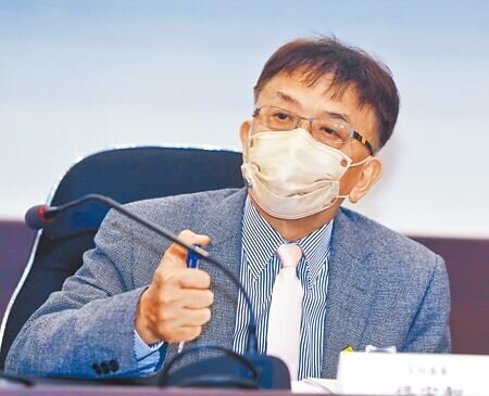 運安會10日公布台鐵太魯閣號事故最終調查報告,運安會主委楊宏智(見圖)表示,台鐵公司化,運安會無權置喙,但他個人不反對,百年老店已如此,改了雖不見得馬上解決問題,但改變就有希望。(陳怡誠攝)